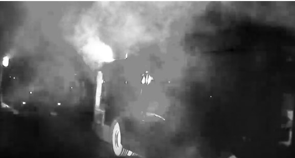 Graph showing the difference in CO2 impact between BEVs, HEVs and PHEVs